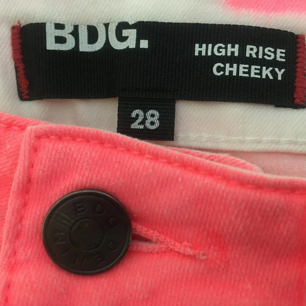 BDG Denim Pink Ombré High Rise Cut off Shorts Women's 28 Beach Summer Vacation